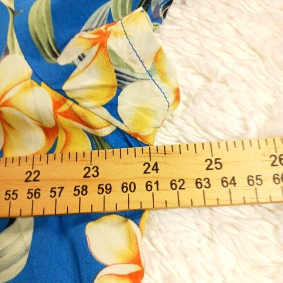 Paradise Found Authentic Hawaiian Floral Rayon Camp Shirt. Blue. VNTG Women's XL - Picture 9 of 11